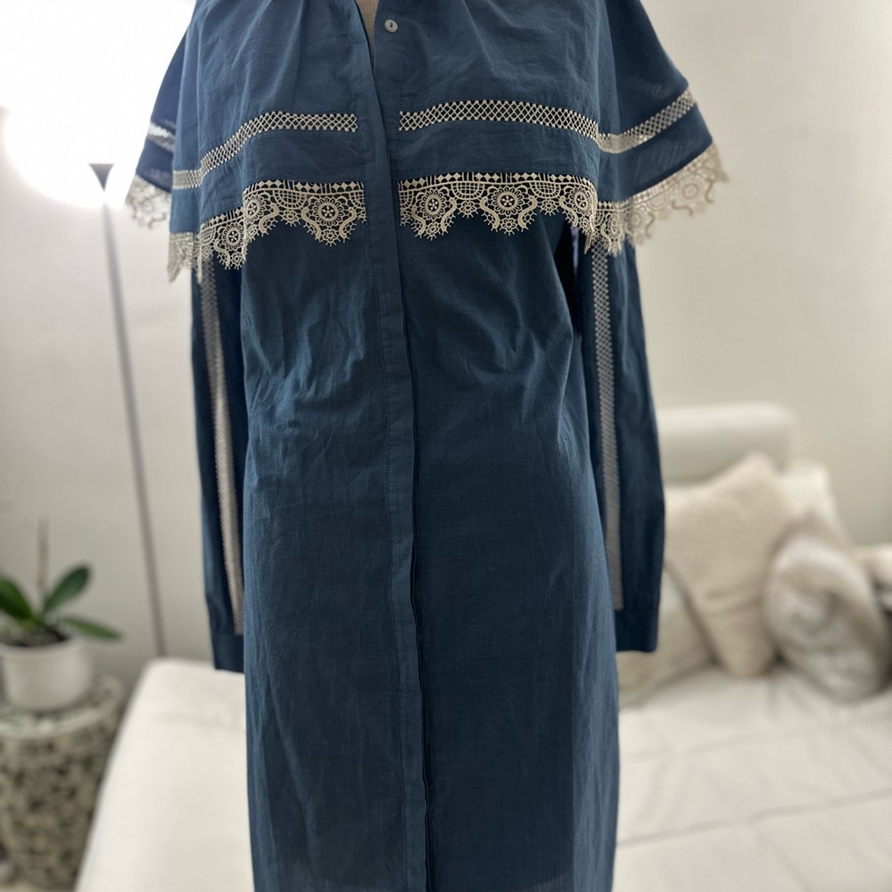 Elegant Blue Midi Dress with Lace Trim